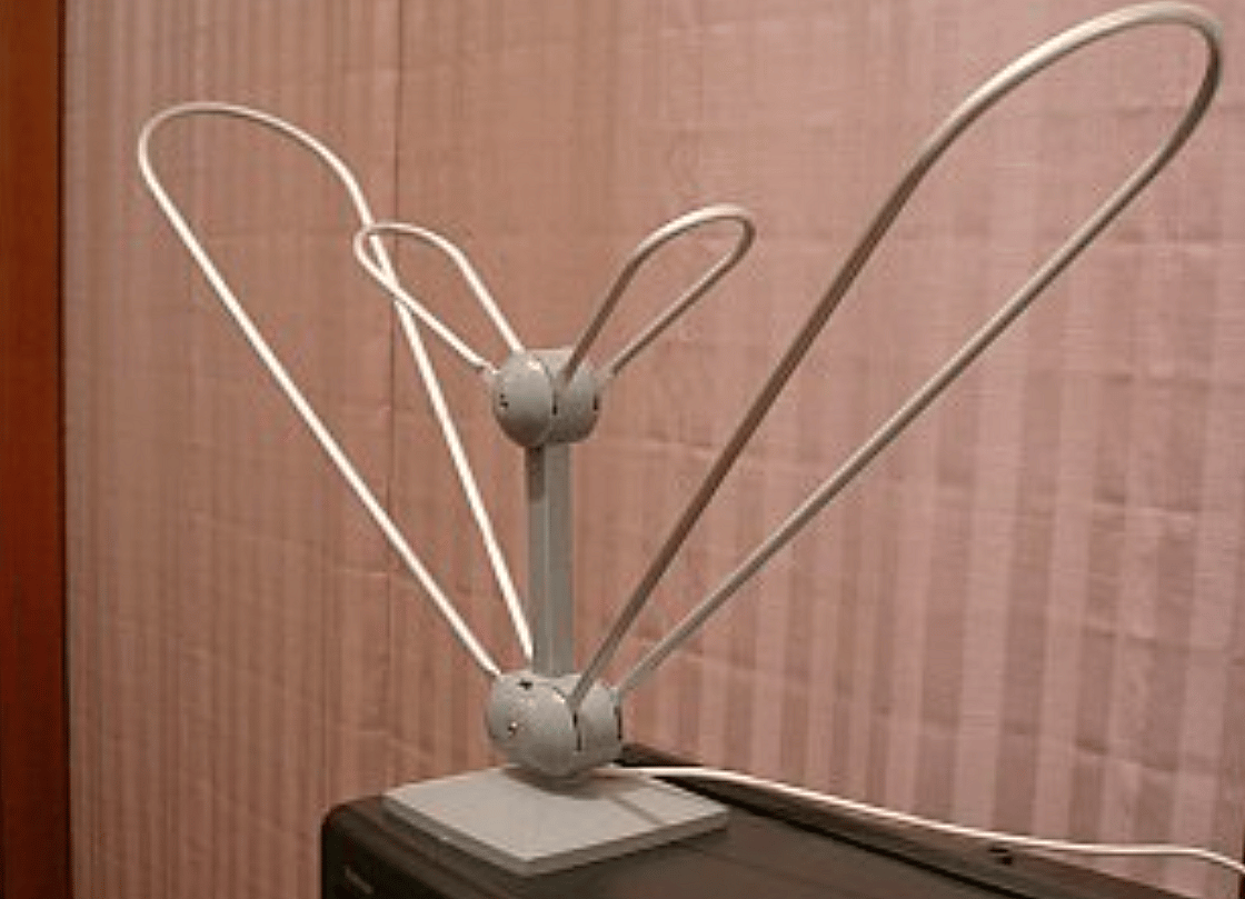 Bunny ear TV antennas