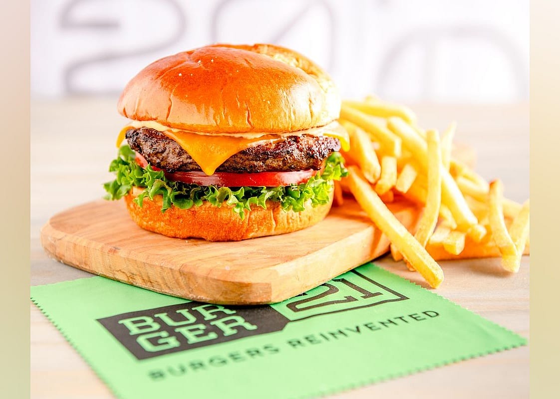 #15. Burger 21 - Carrollwood