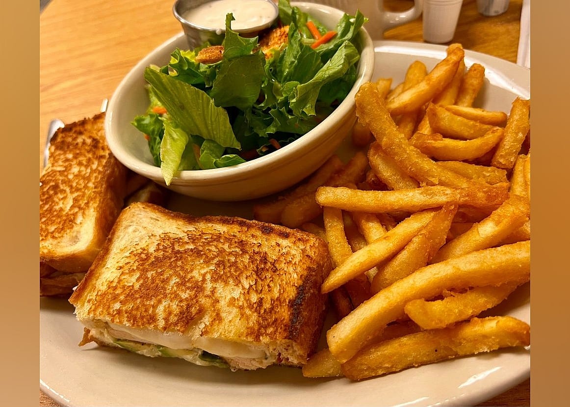#10. Jerry's Cafe