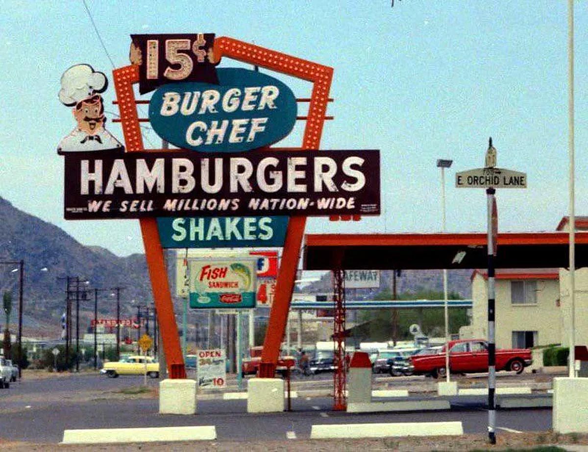Vintage photo of a Burger Chef restaurant.