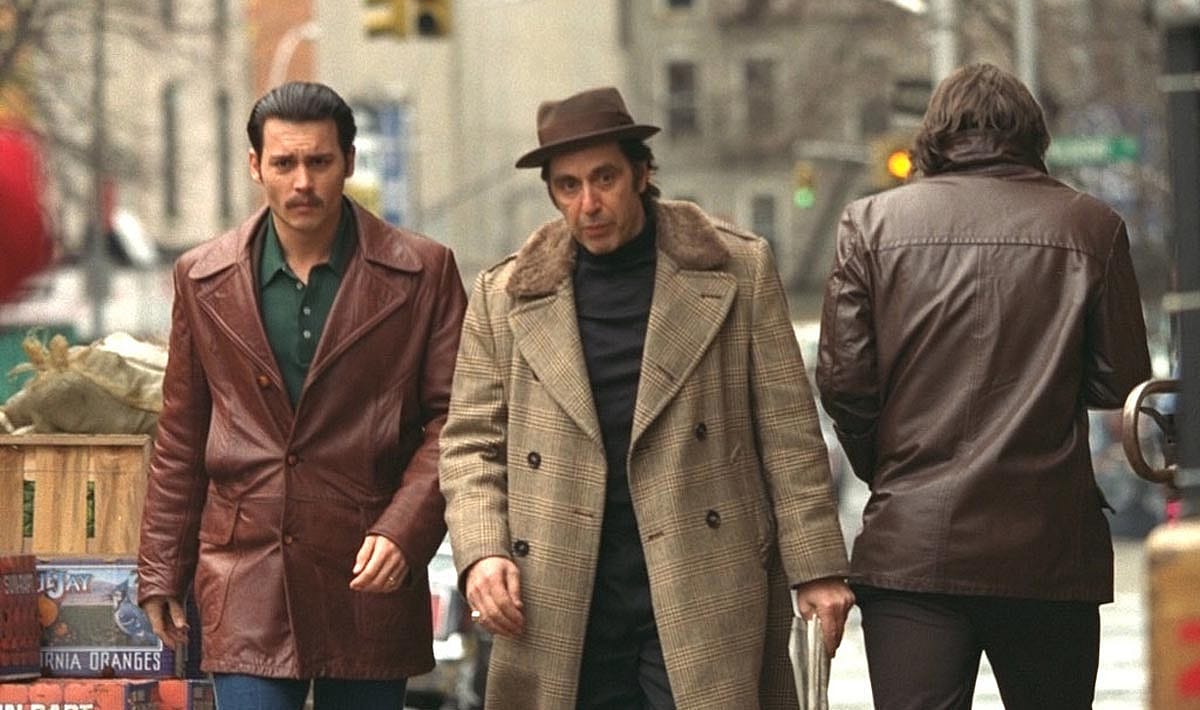 Al Pacino and Johnny Depp film a scene for "Donnie Brasco" in Chinatown in NYC, February 26, 1996.
