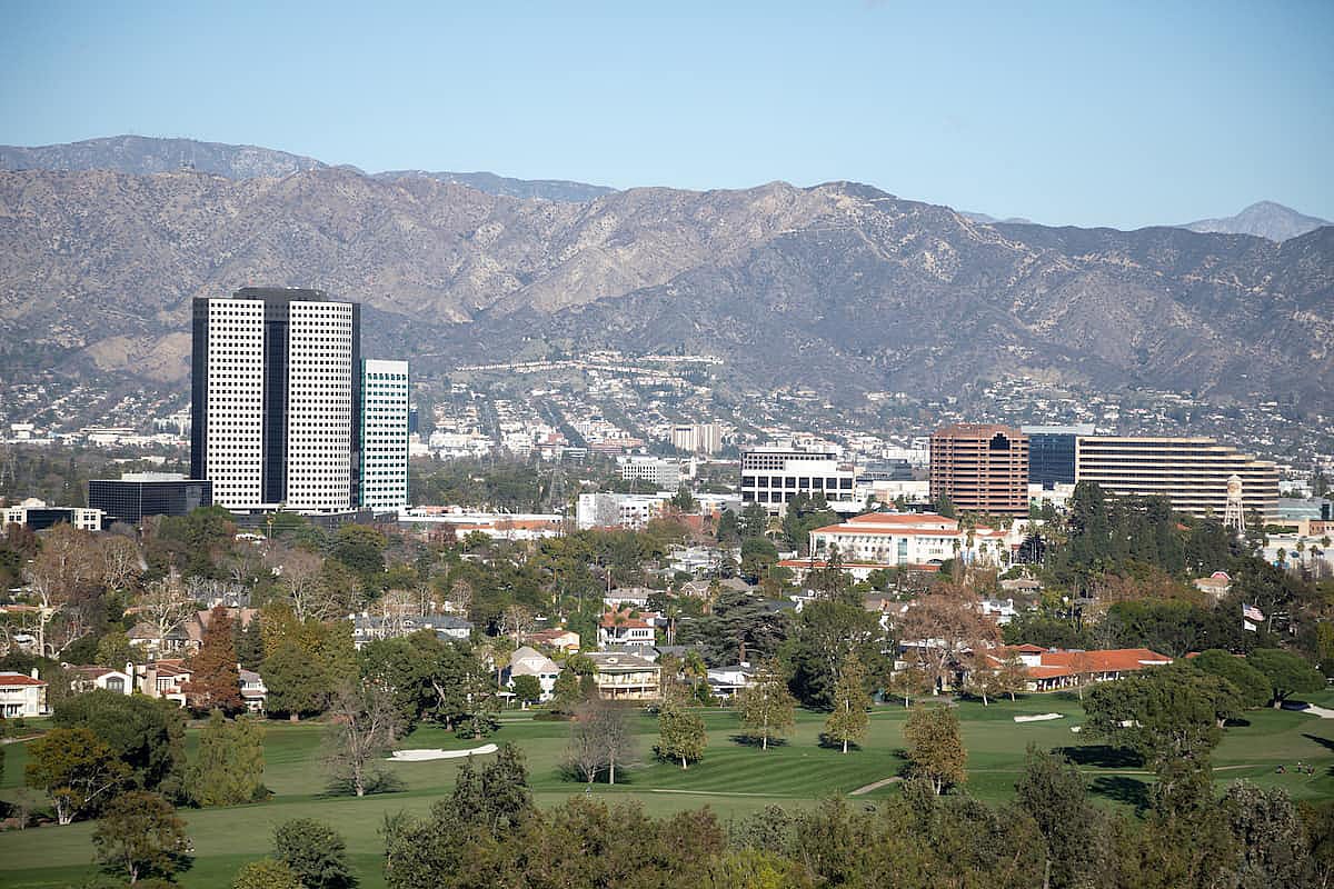 Elevated view of the Lakeside golf club in Burbank, with Verdugo Mountains in the distance