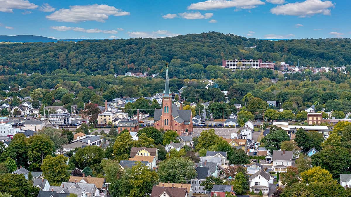 A drone shot of Wallingford, CT