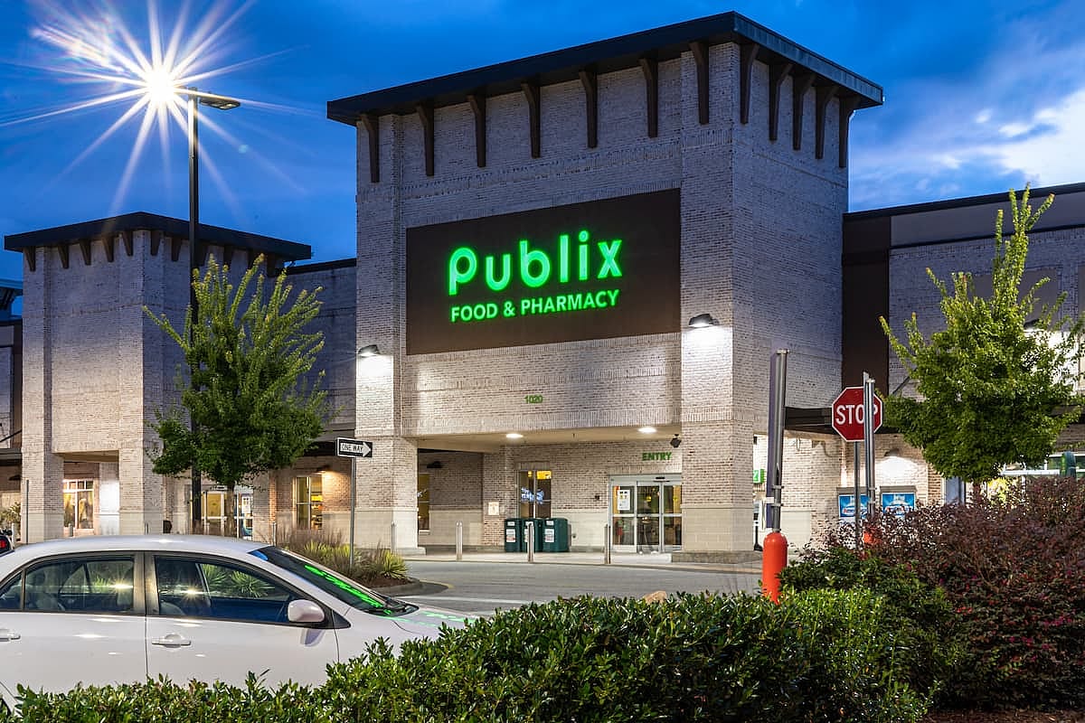 The outside of a Publix grocery store in Cary, North Carolina.