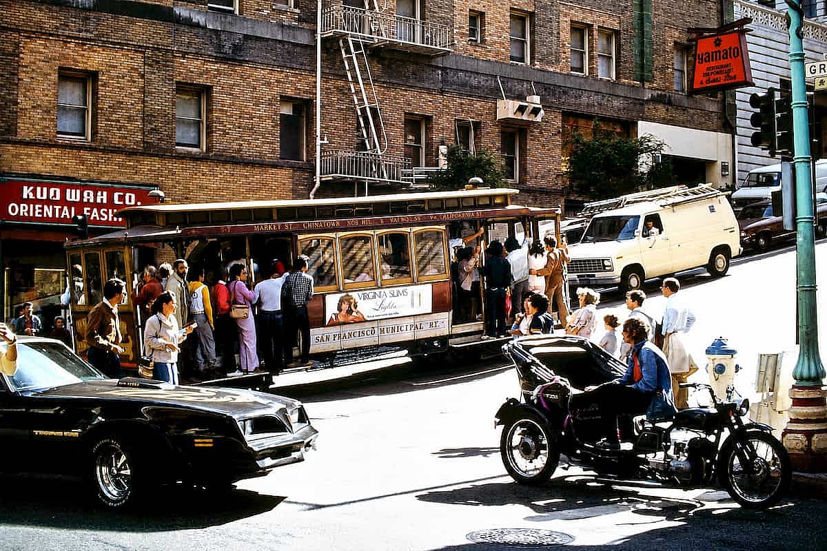 A cable car full of passengers in San Francisco, 1982.