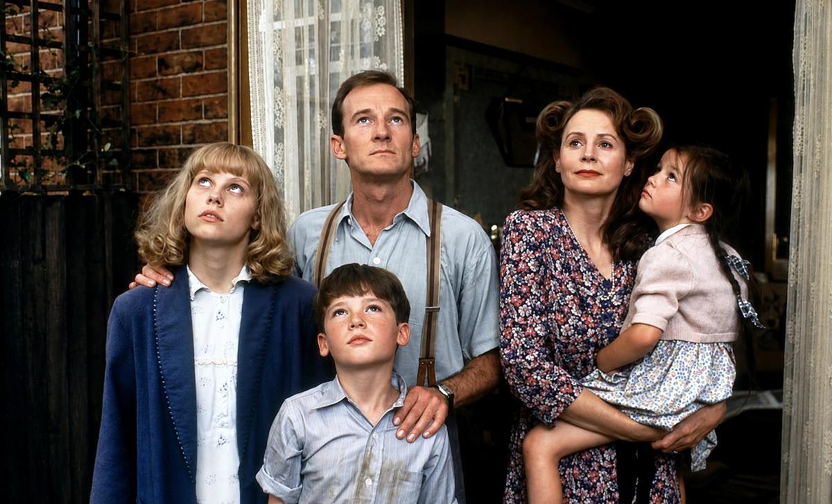The Blitz family of Hope and Glory (1987)