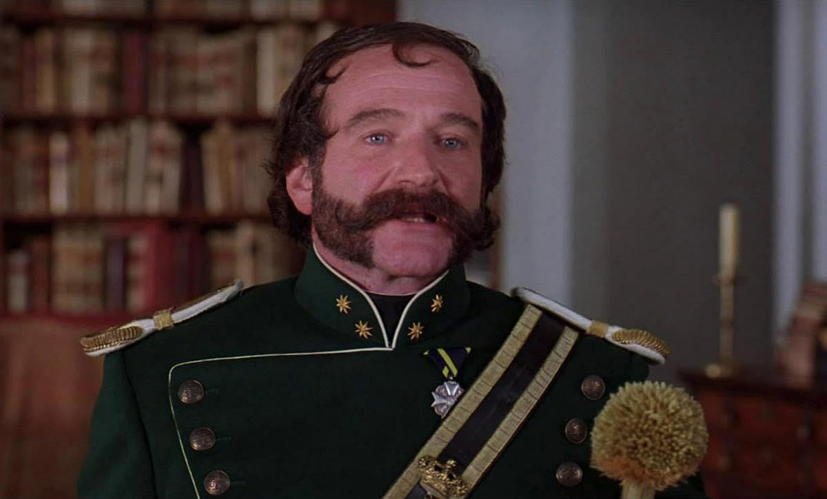 Robin Williams dressed like a guard for Hamlet, in 1996.