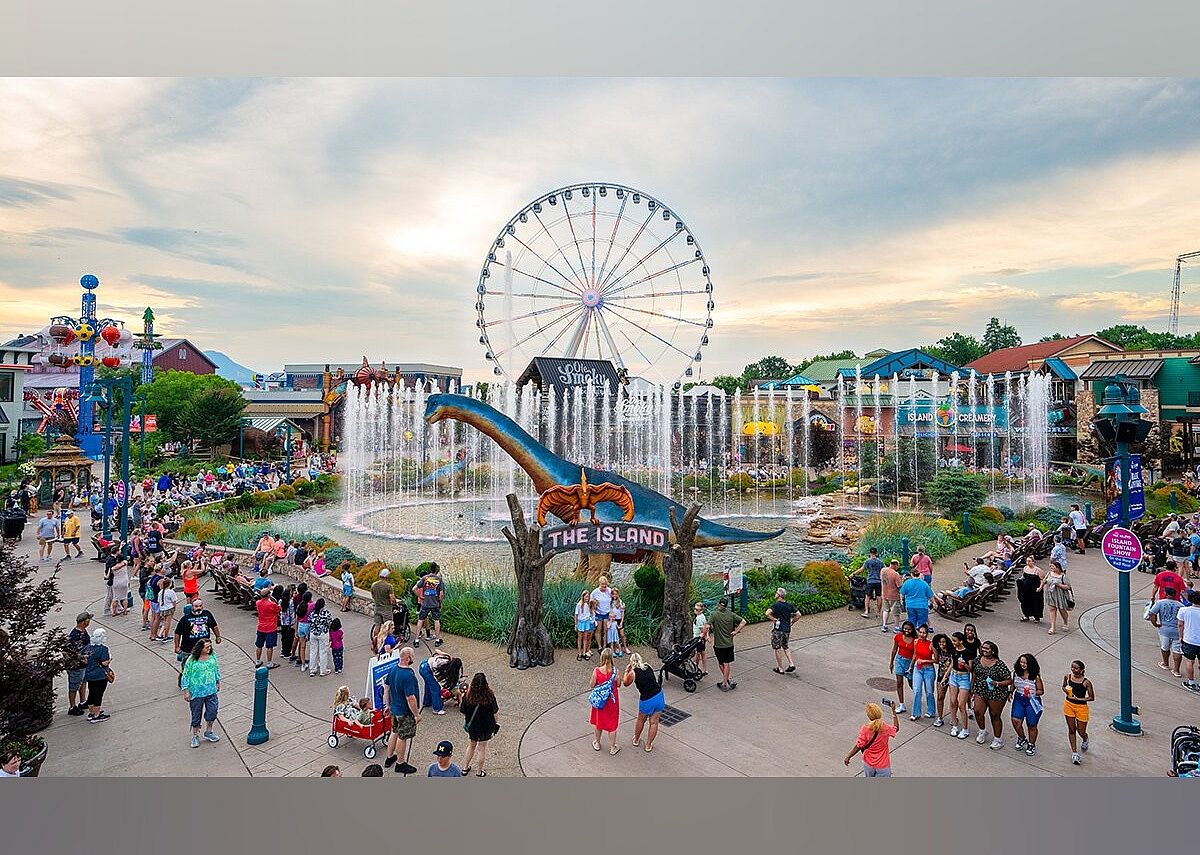 #9. The Island in Pigeon Forge
