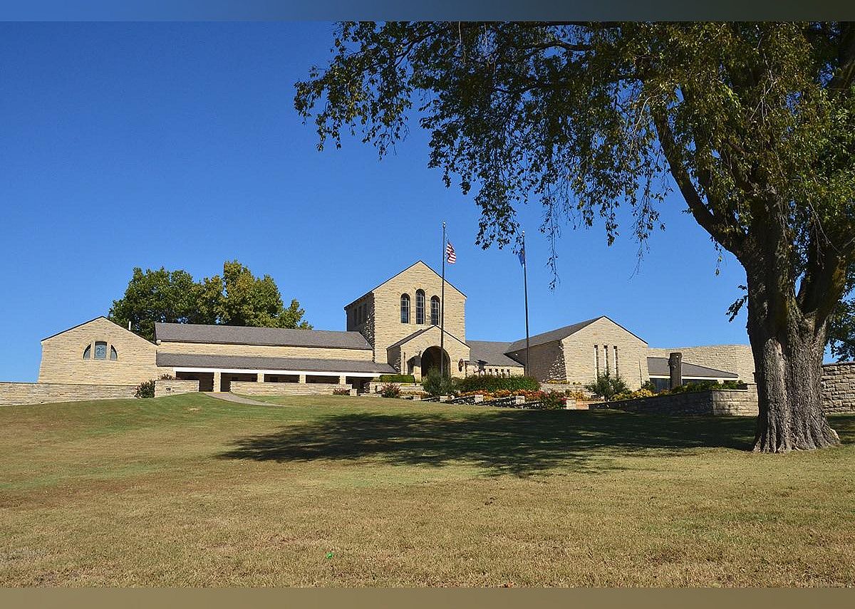 #8. Will Rogers Memorial Museum