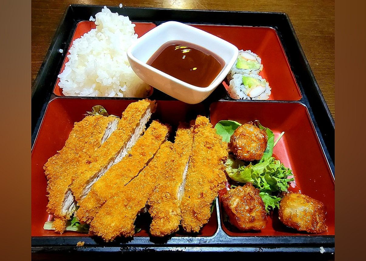 #23. Sumo Japanese Sushi & Grill