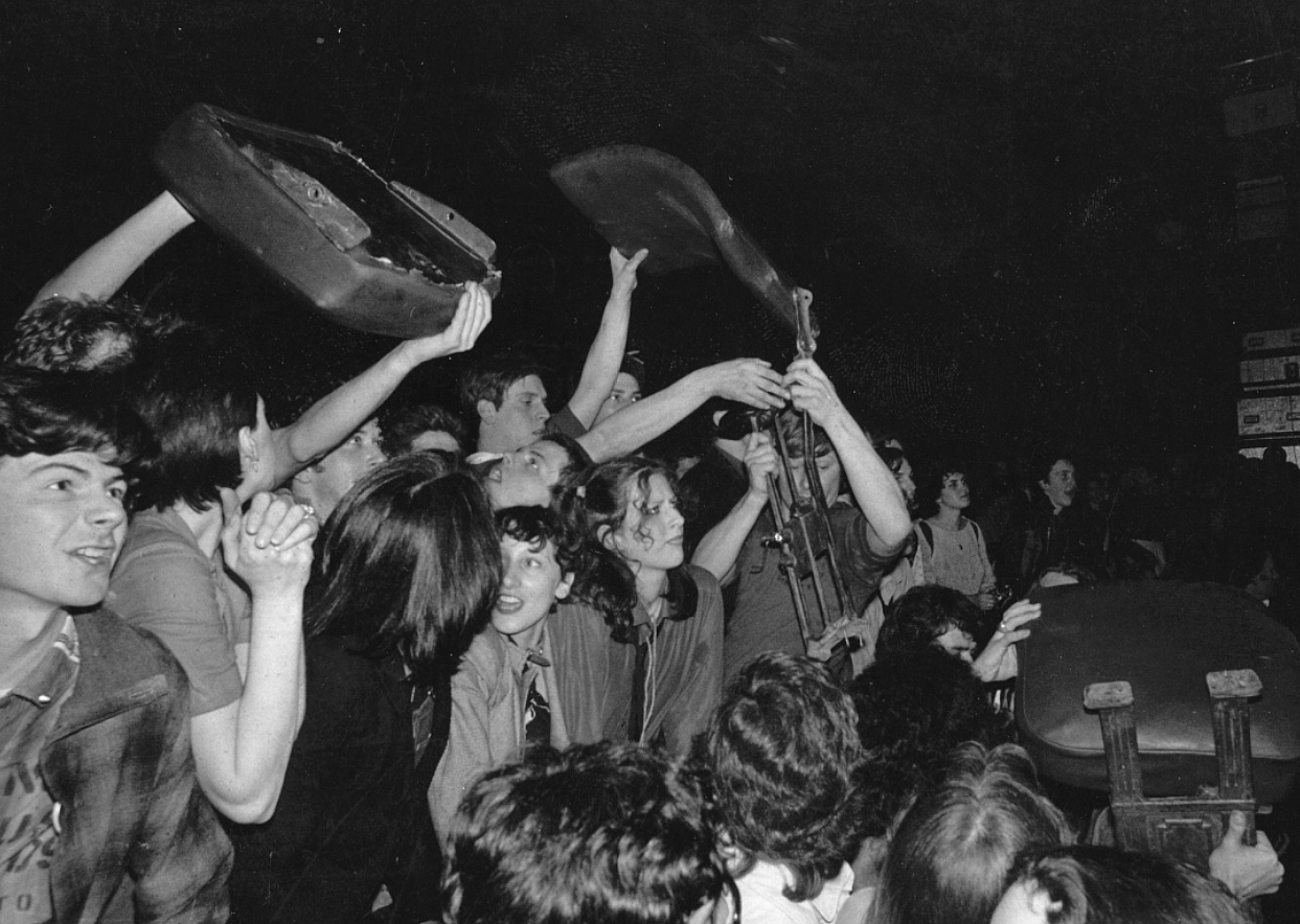 Moshing