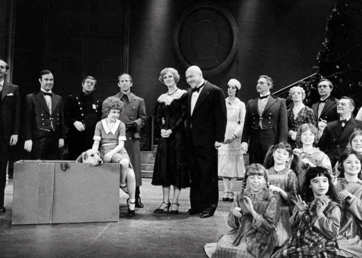 1977: Annie