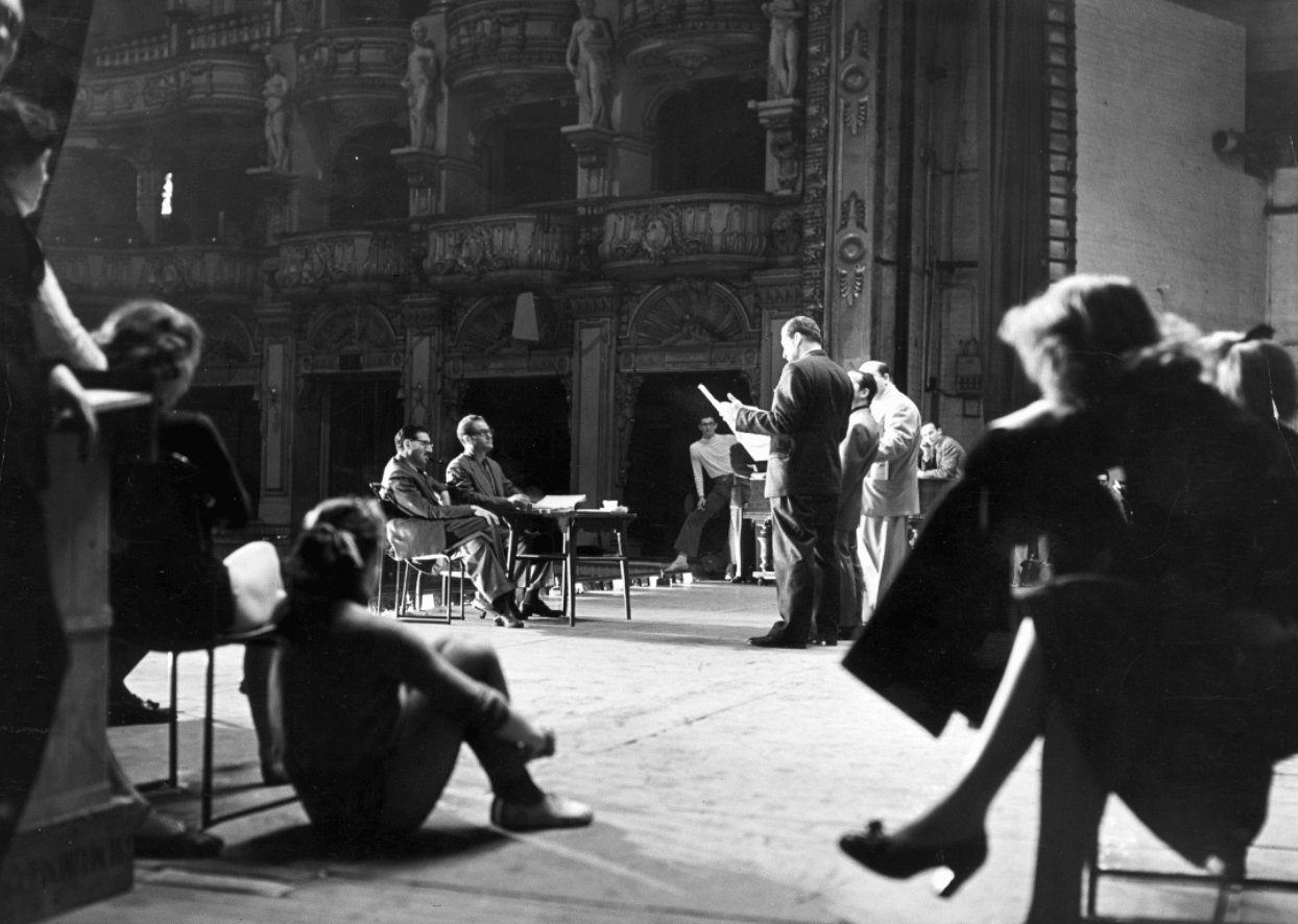1951: Guys and Dolls