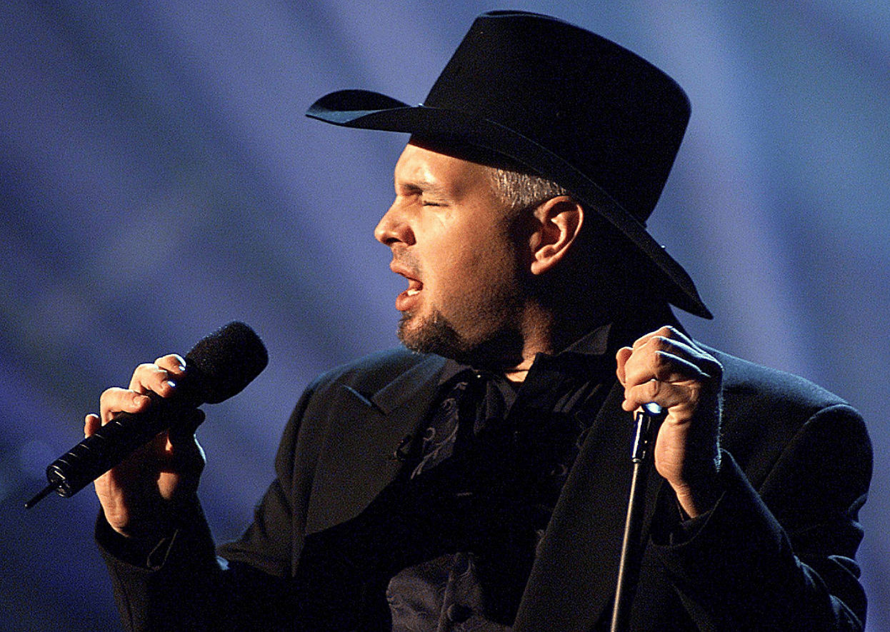 #3. Garth Brooks