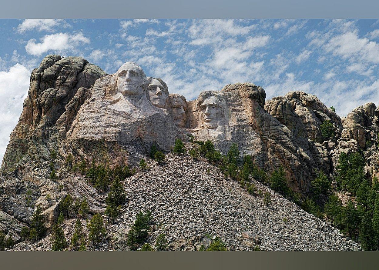 #1. Mount Rushmore National Memorial