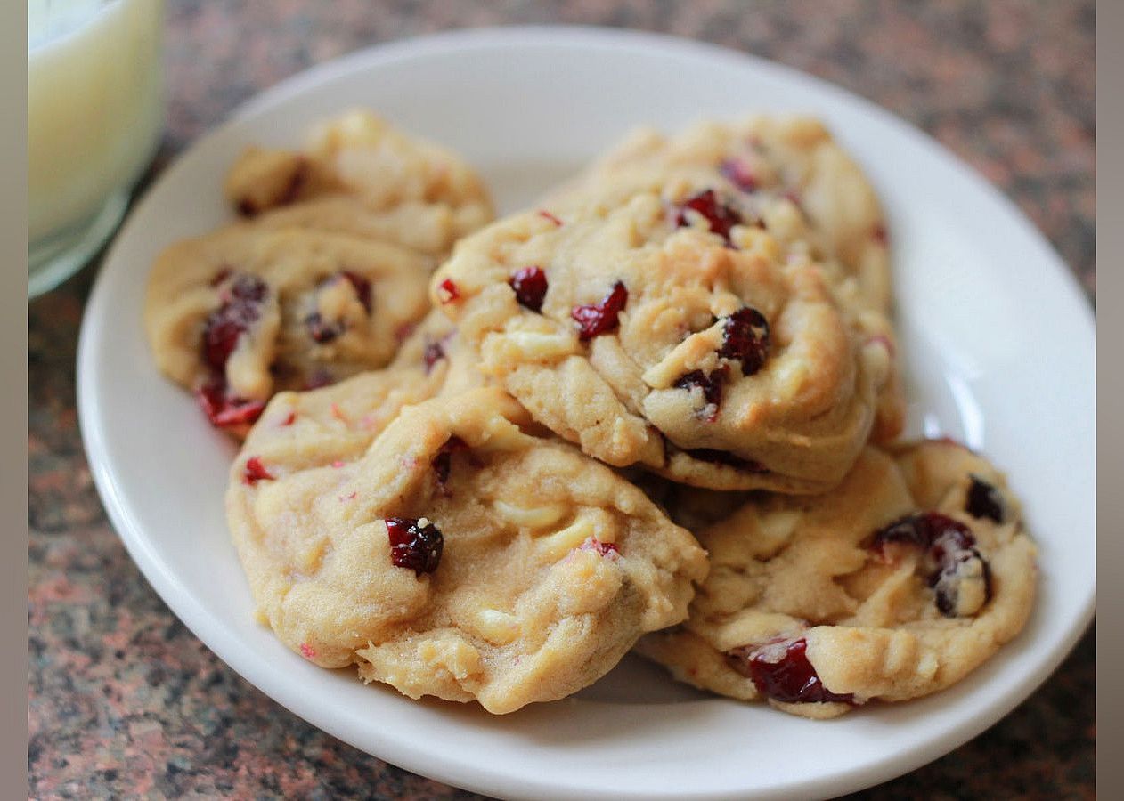 White Chocolate and Cranberry Cookies