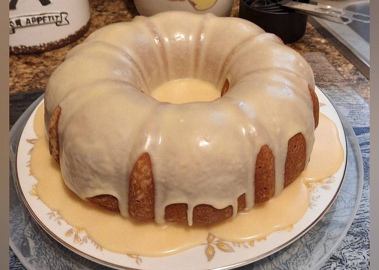 Autumn Apple Blender Cake