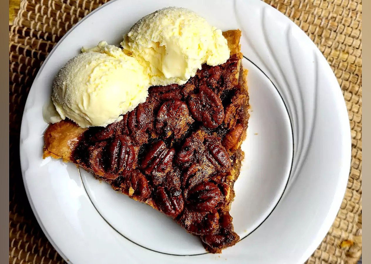 Chocolate pecan pie