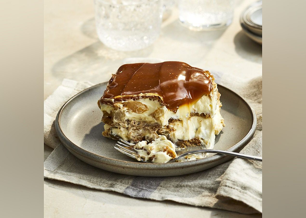 Caramel Apple Eclair Cake