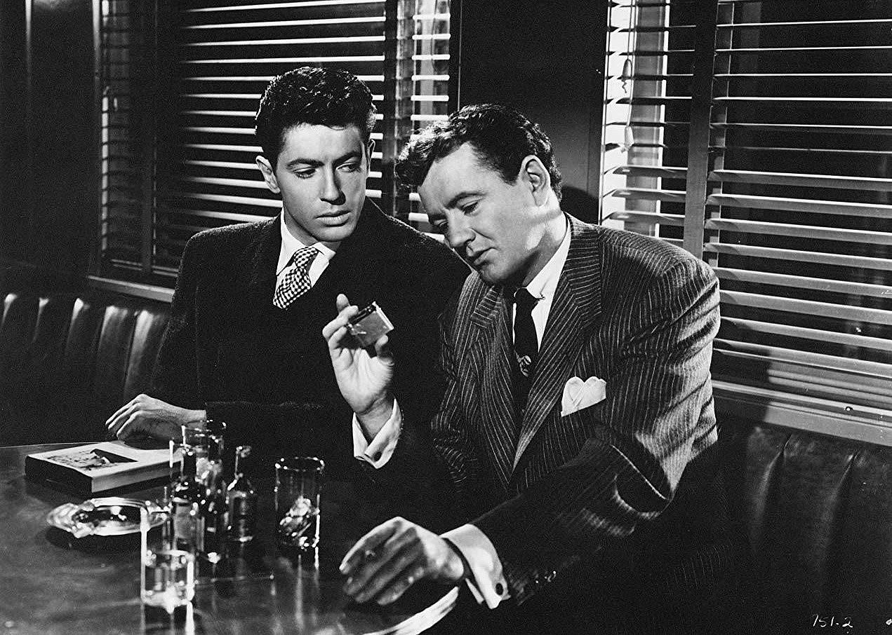 #20. Strangers on a Train (1951)