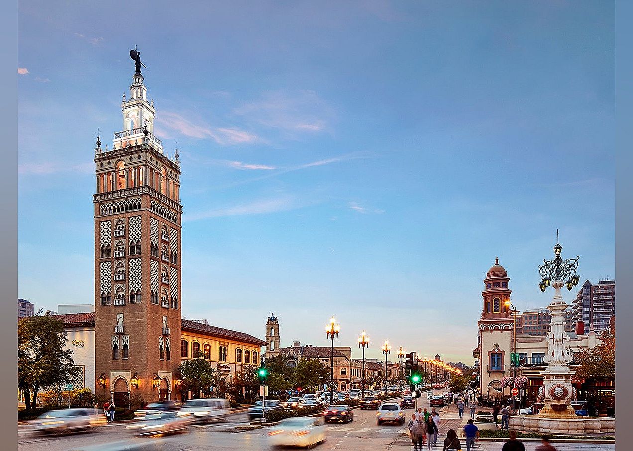 #10. Country Club Plaza