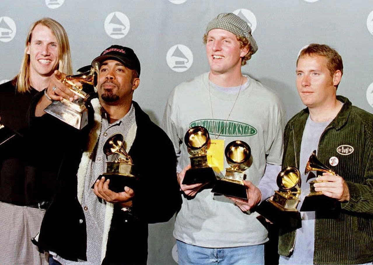 #39. Hootie & the Blowfish (1995)