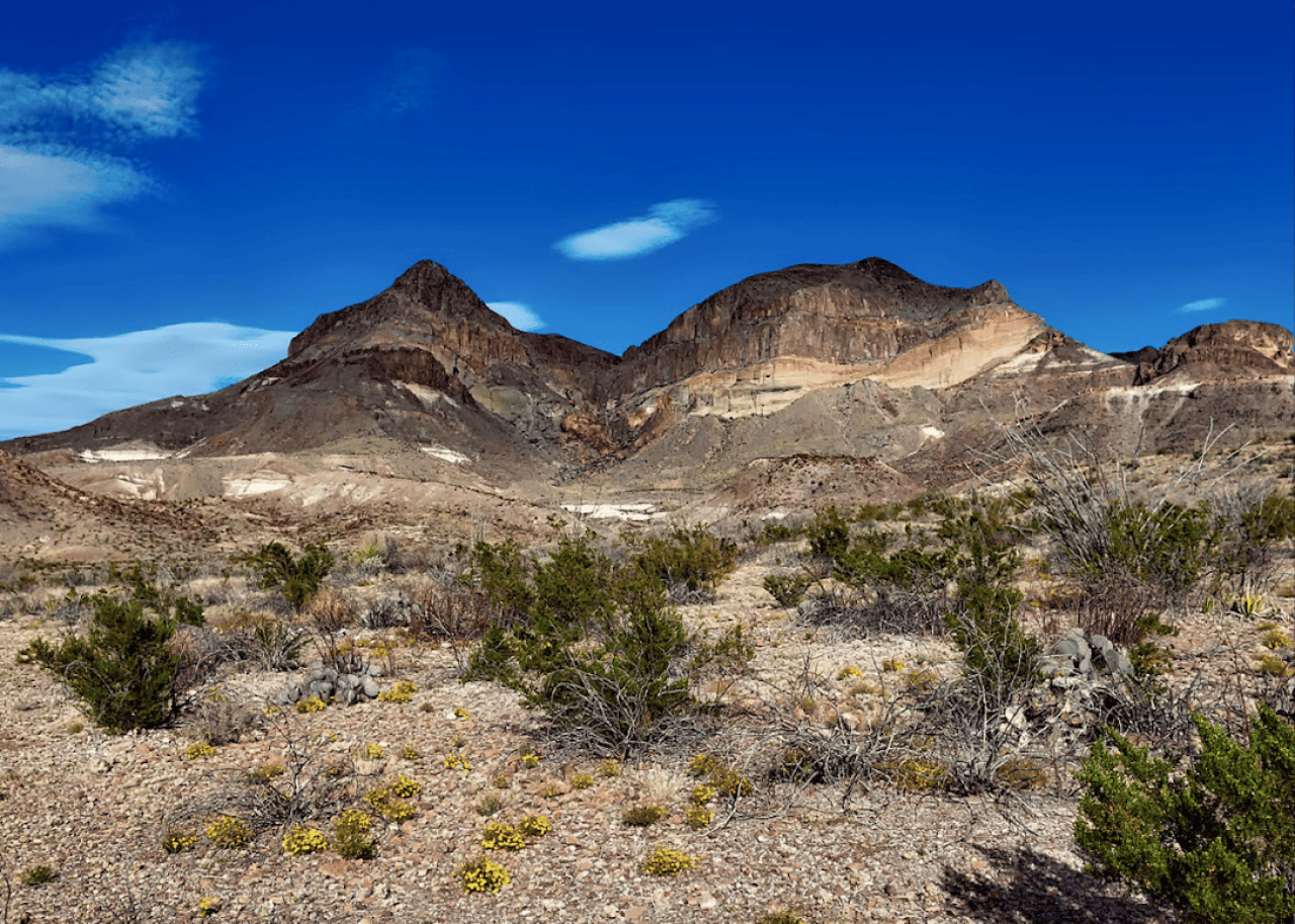 Picturesque rocky peaks