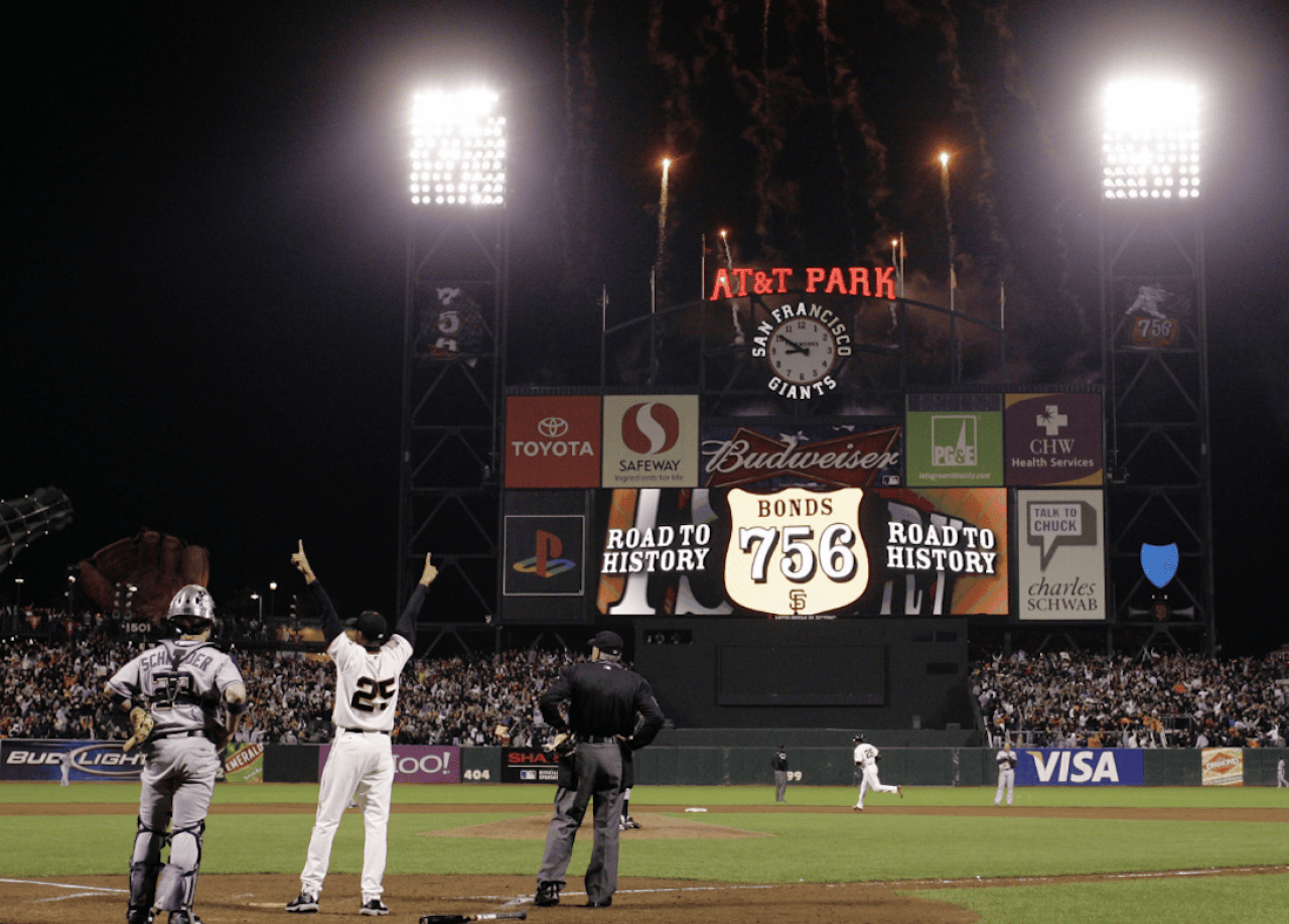 2007: BONDS HITS NO. 756 TO BREAK AARON'S RECORD