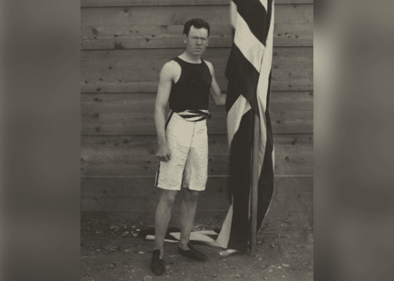 American James Connolly wins the first event for Team USA