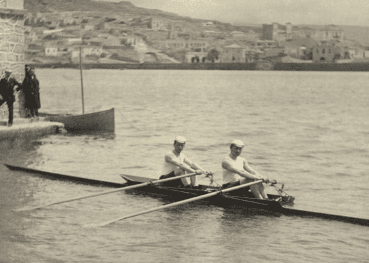 Rowing called off due to bad weather