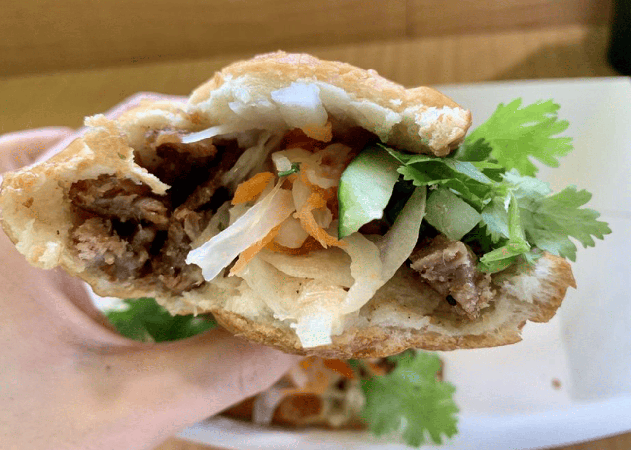 Honolulu, Hawaii: No Name BBQ Sandwich