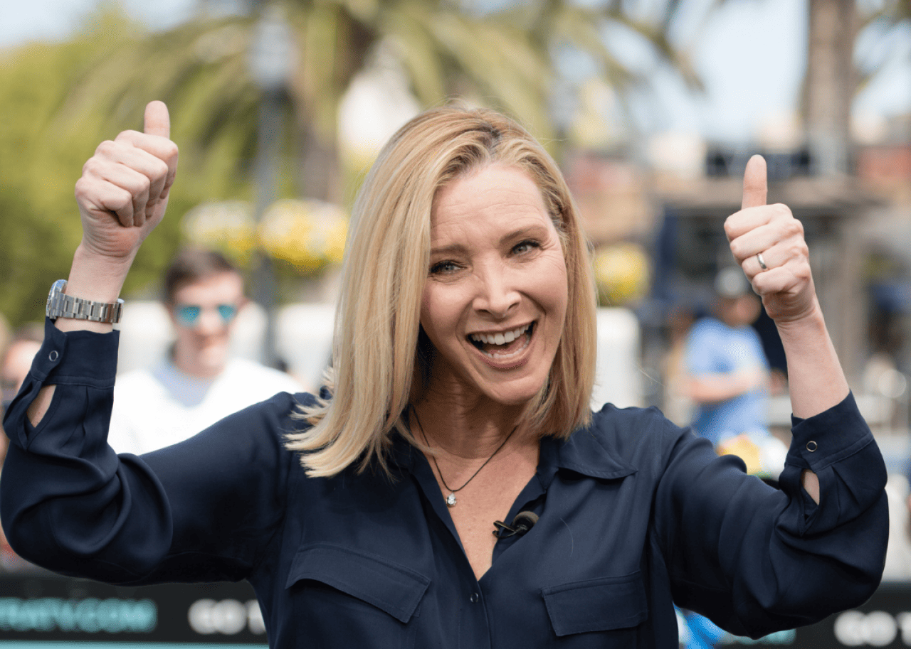 Lisa Kudrow visits