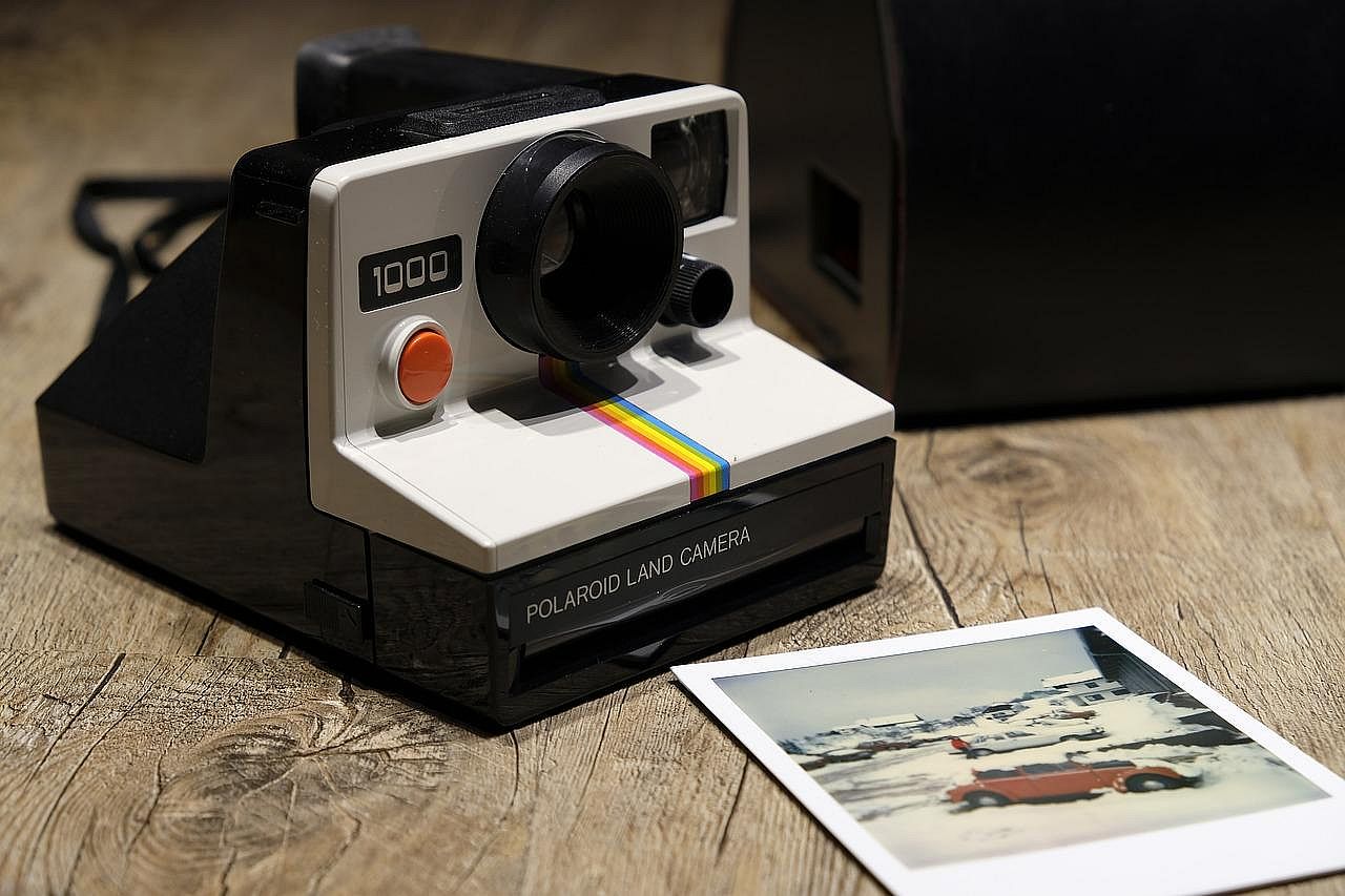 Instant cameras
