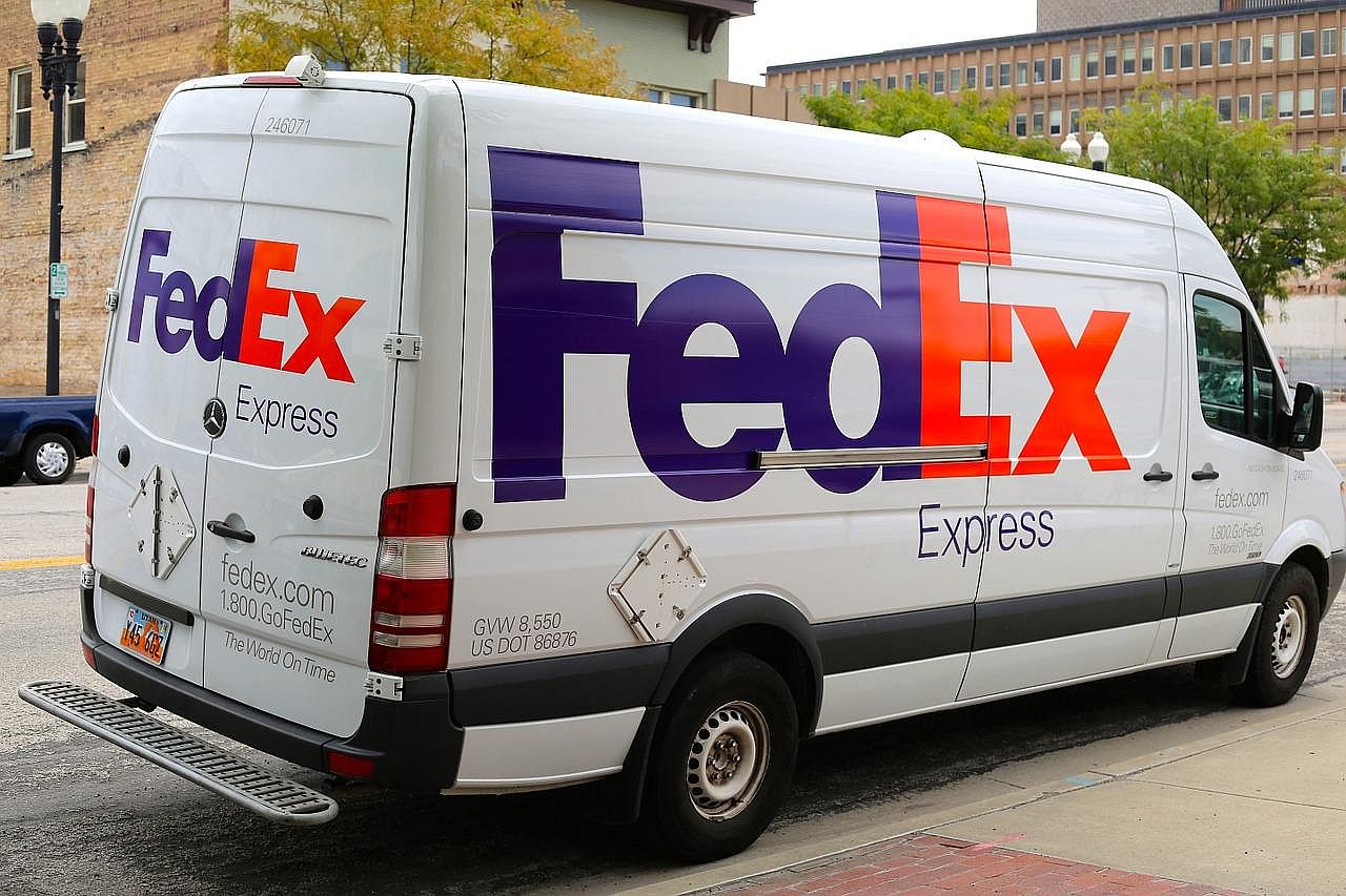#10. FedEx
