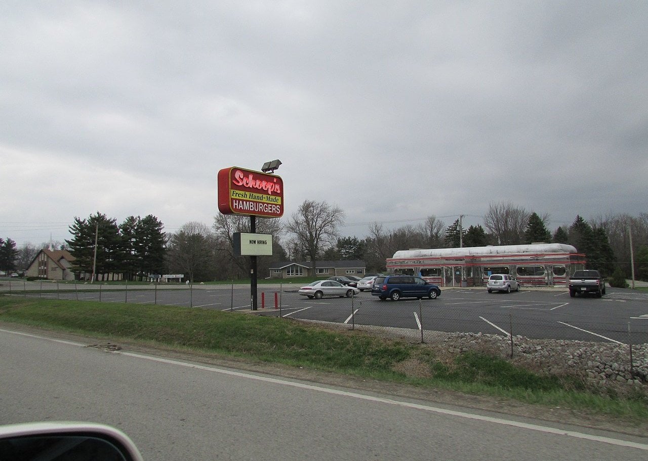 A Schoop's restaurant exterior that looks like a diner.