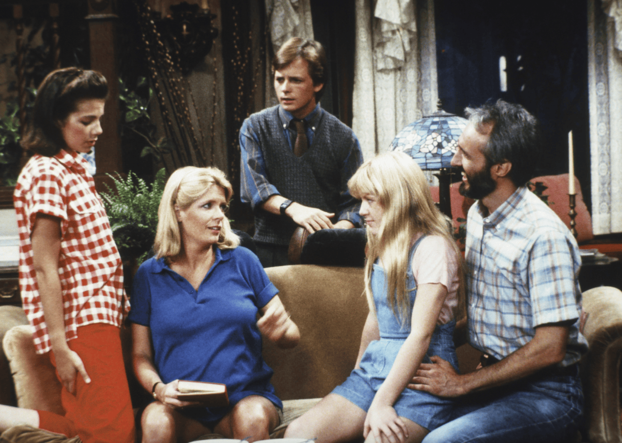 Michael J. Fox, Justine Bateman, Meredith Baxter, Tina Yothers, and Michael Gross in 