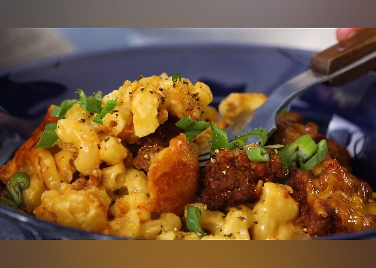 Sloppy Joe Mac and Cheese