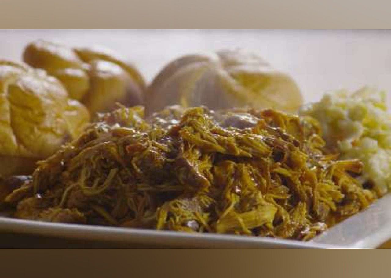 Zesty Slow Cooker Chicken Barbecue
