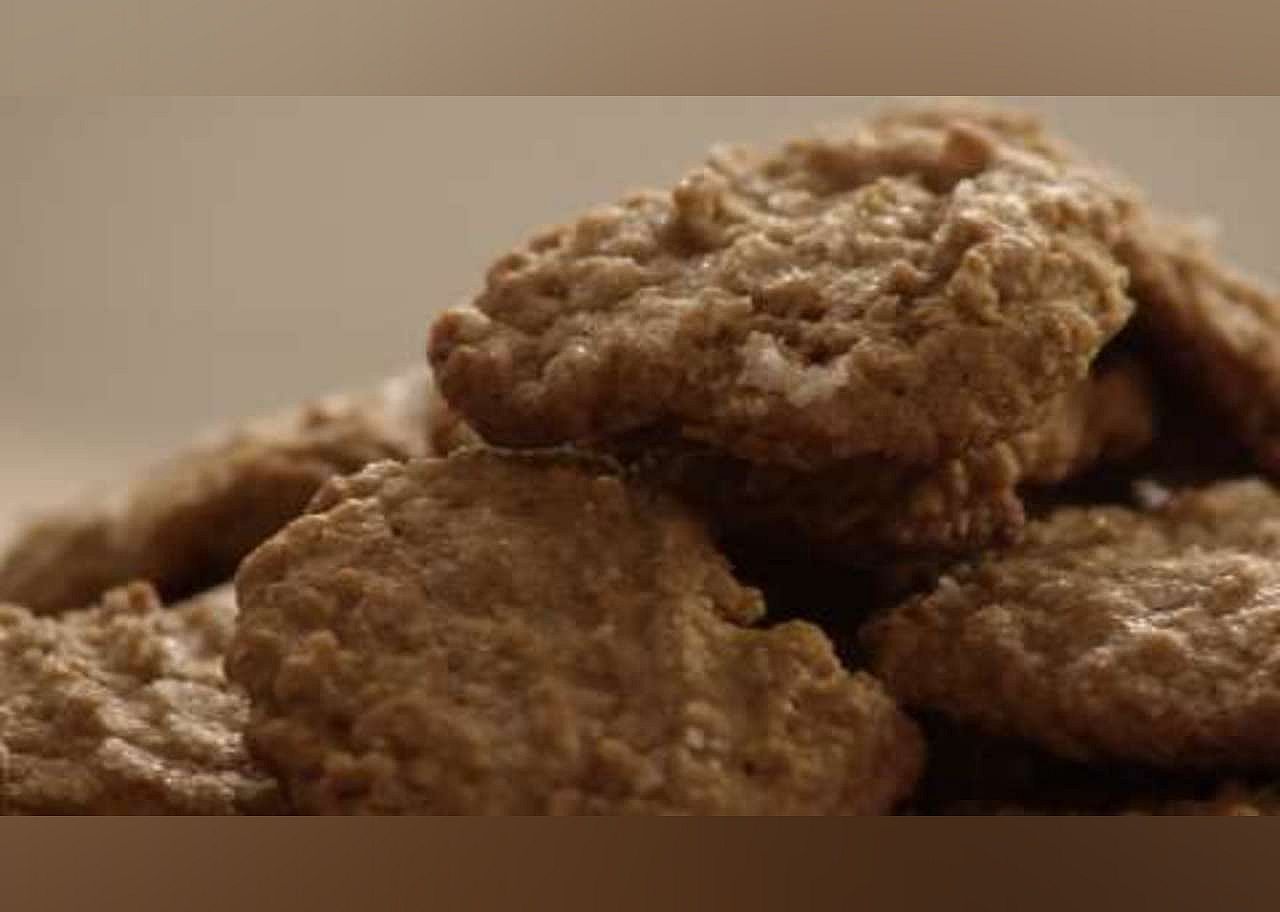 Soft Oatmeal Cookies