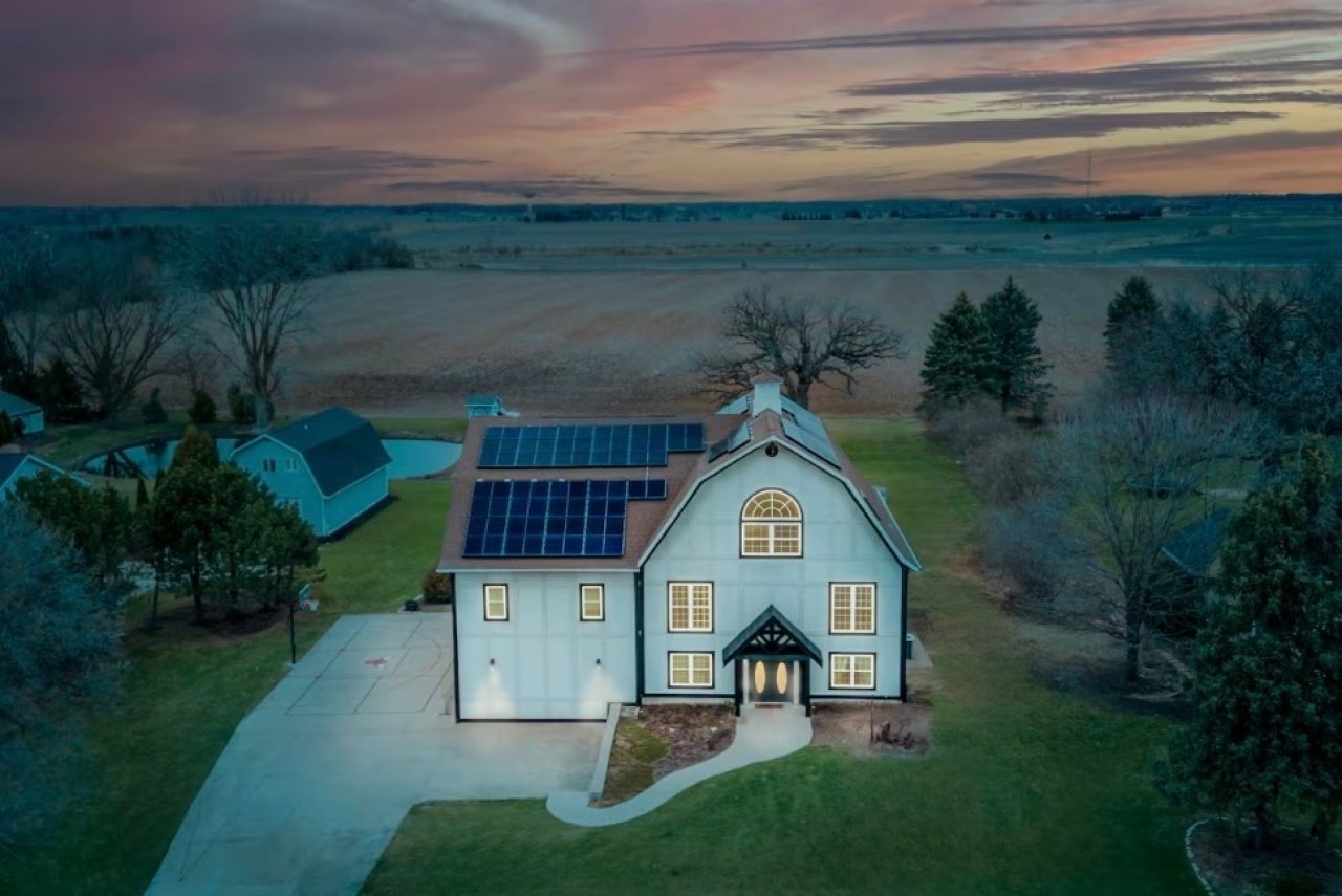 9439 Corneils Rd., Bristol, Illinois 60512