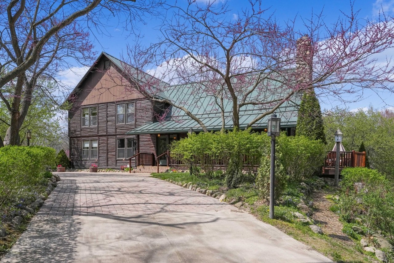 9547 Downes St. NE, Lowell, Michigan 49331