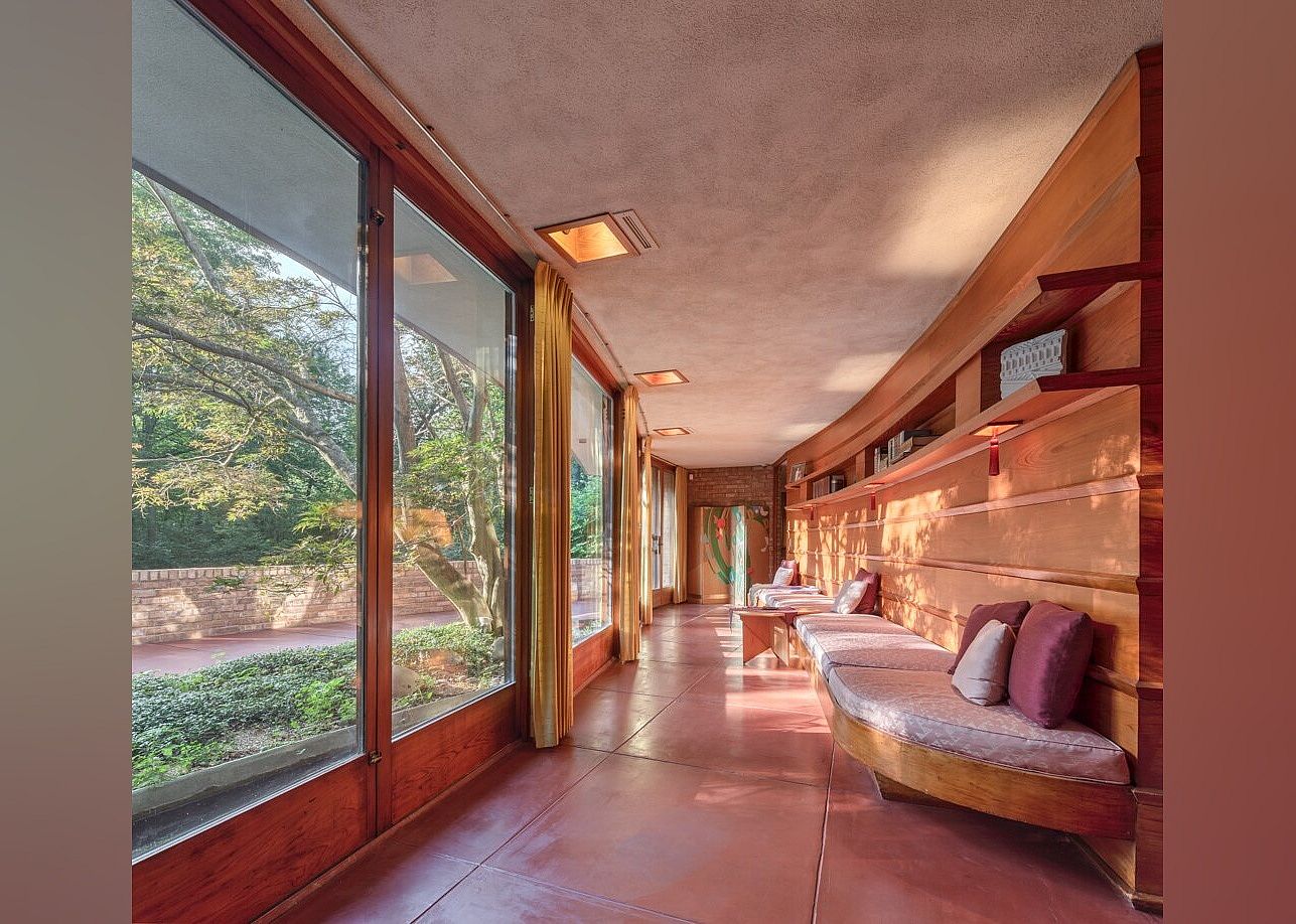 #14. Frank Lloyd Wright's Laurent House