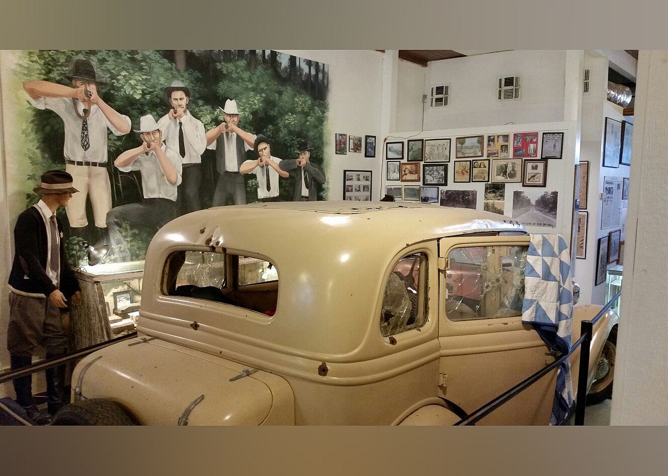 #16. Bonnie and Clyde Ambush Museum