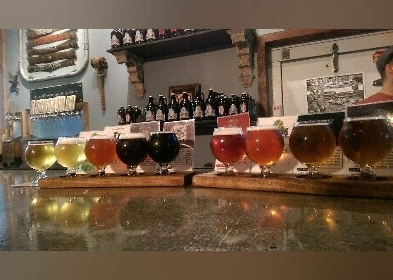 #5. 4 Hands Brewery