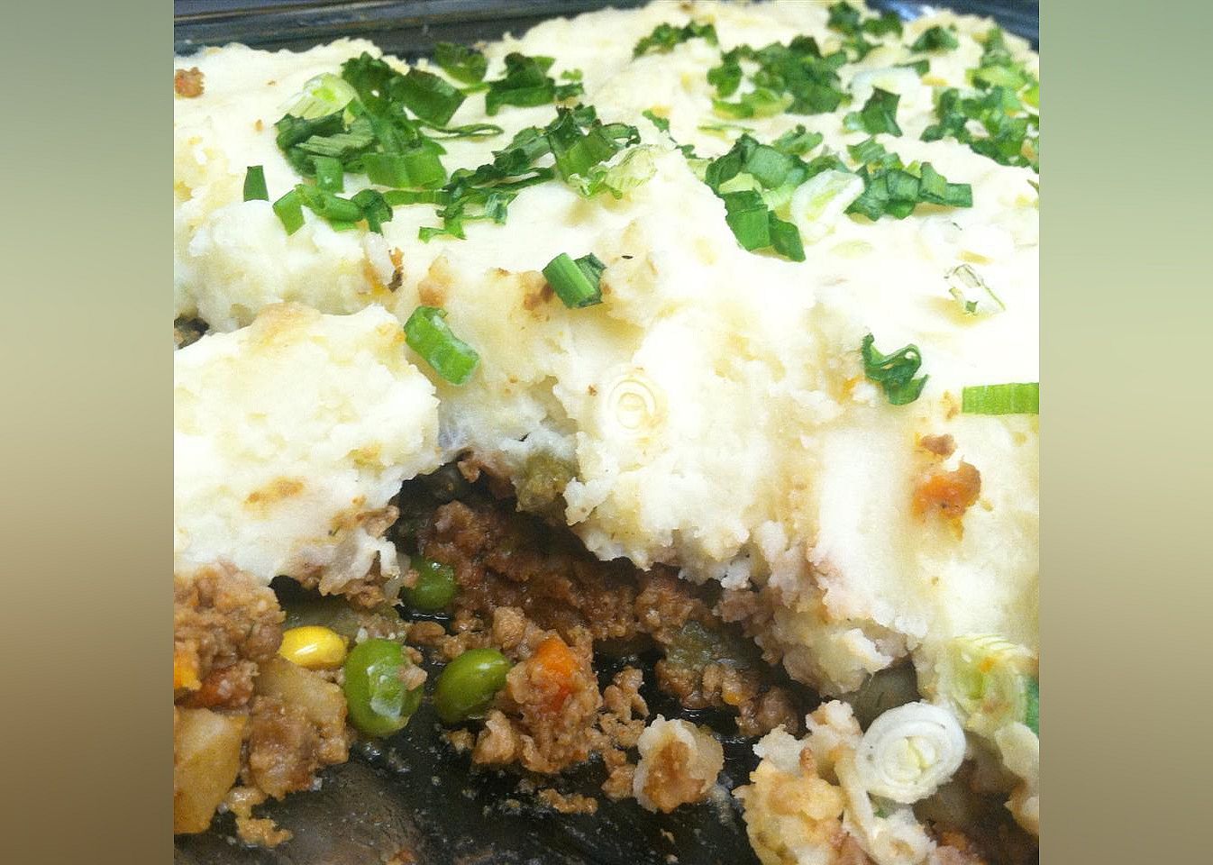 Traditional Style Vegan Shepherd's Pie