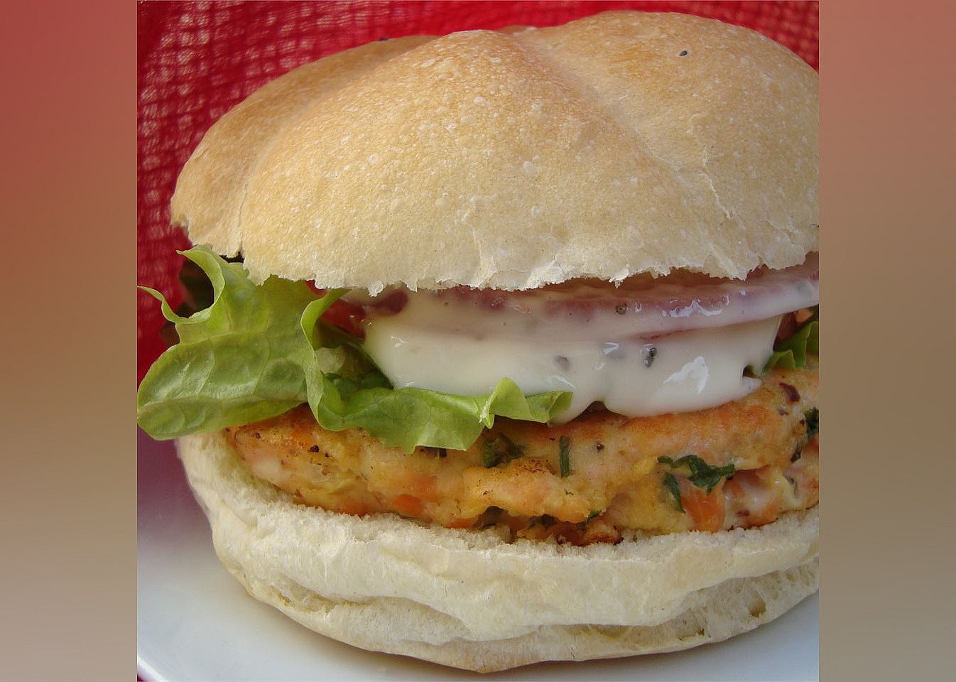 Yummy Lemon Salmon Burgers