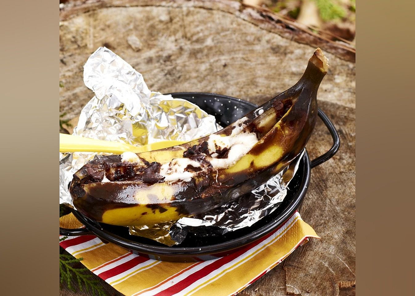 Campfire Banana Splits