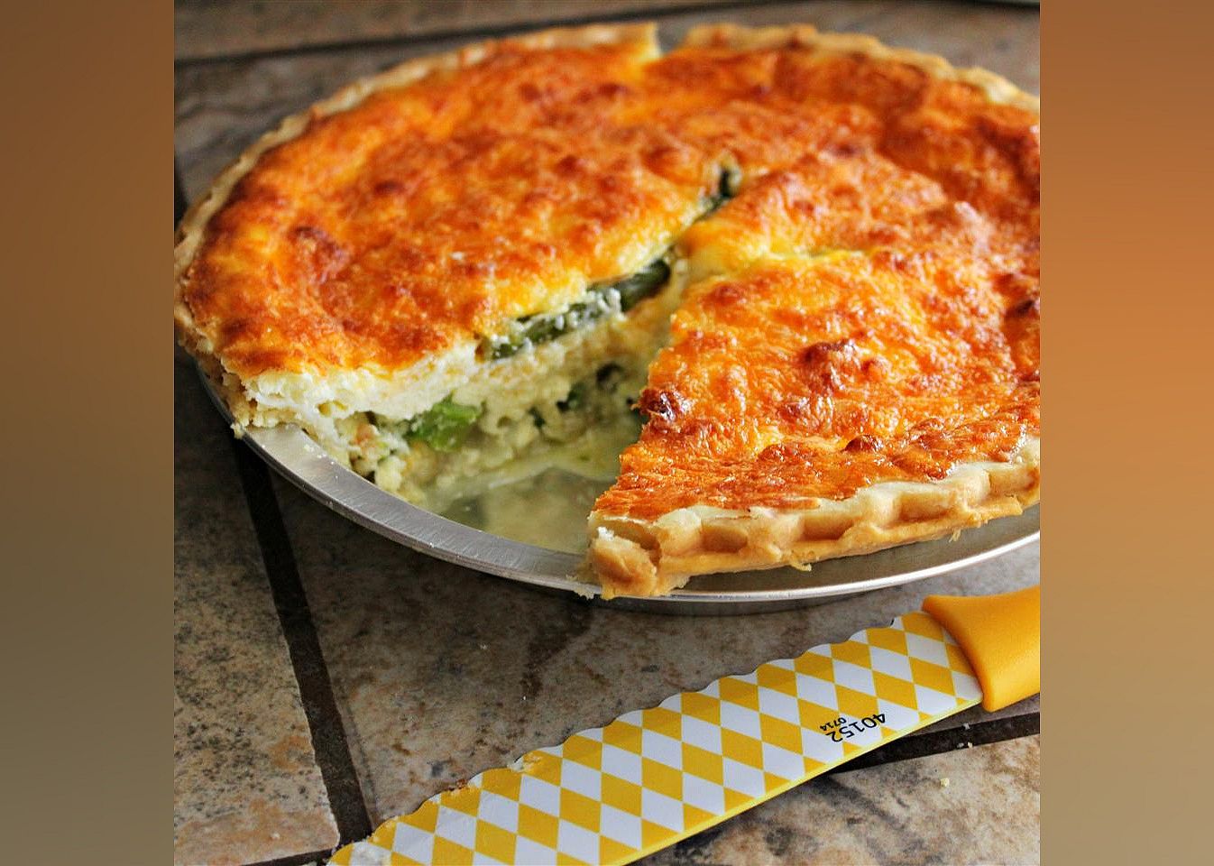 Easy Shrimp and Asparagus Quiche