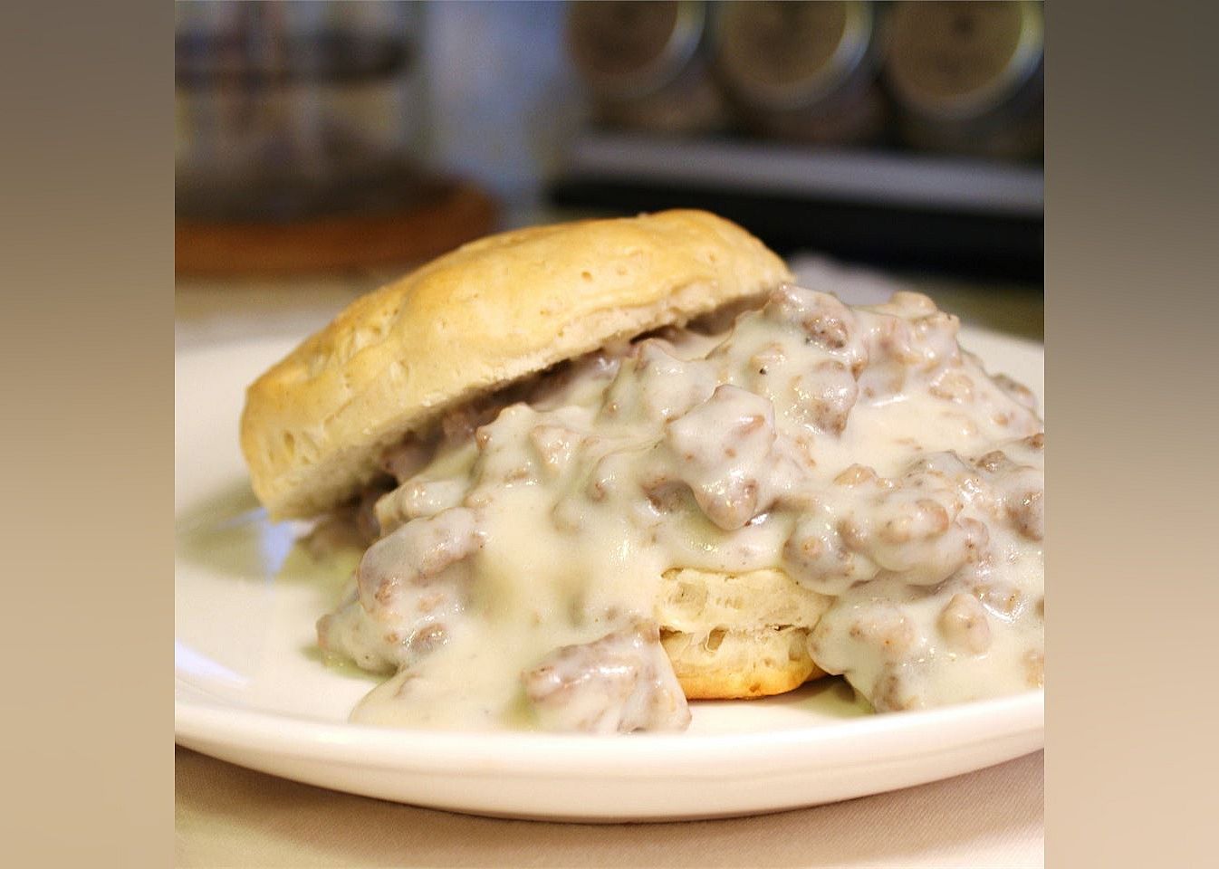 Easy Sausage Gravy and Biscuits