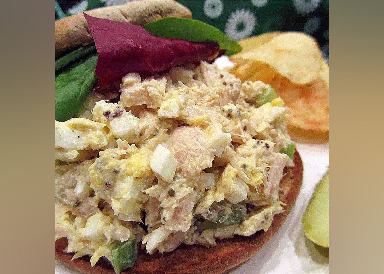 Tuna Egg Sandwich